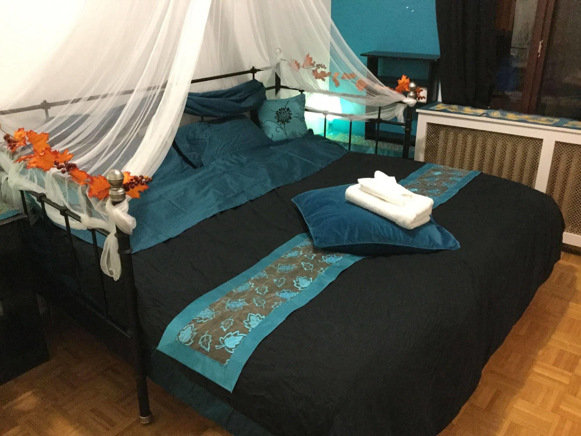 Auberge Reboot Hostel Montreal Bagian luar foto