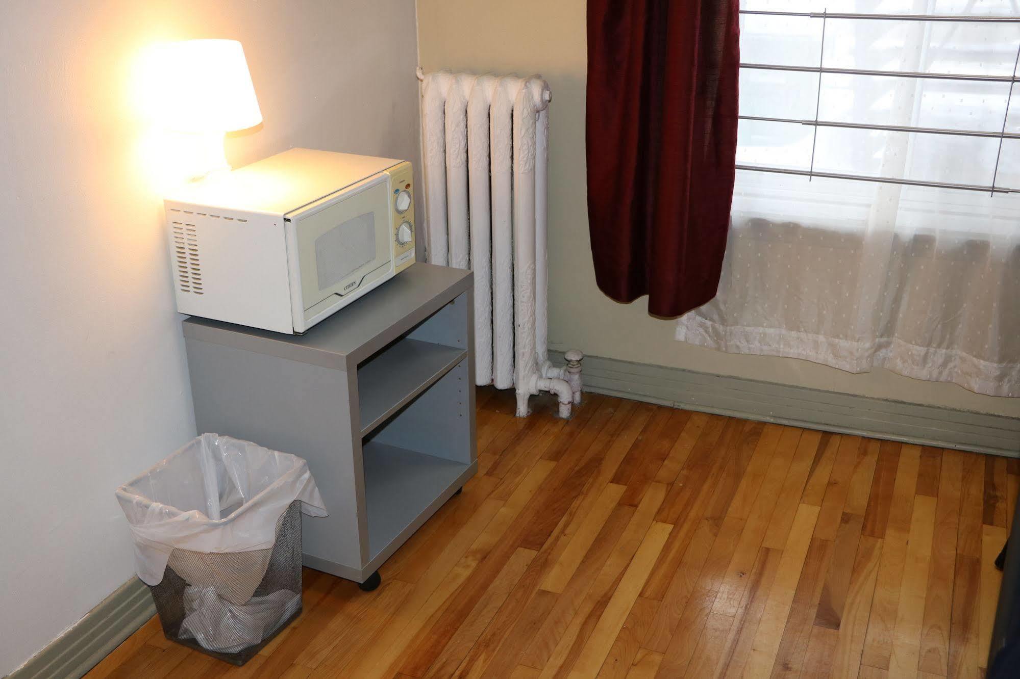 Auberge Reboot Hostel Montreal Bagian luar foto