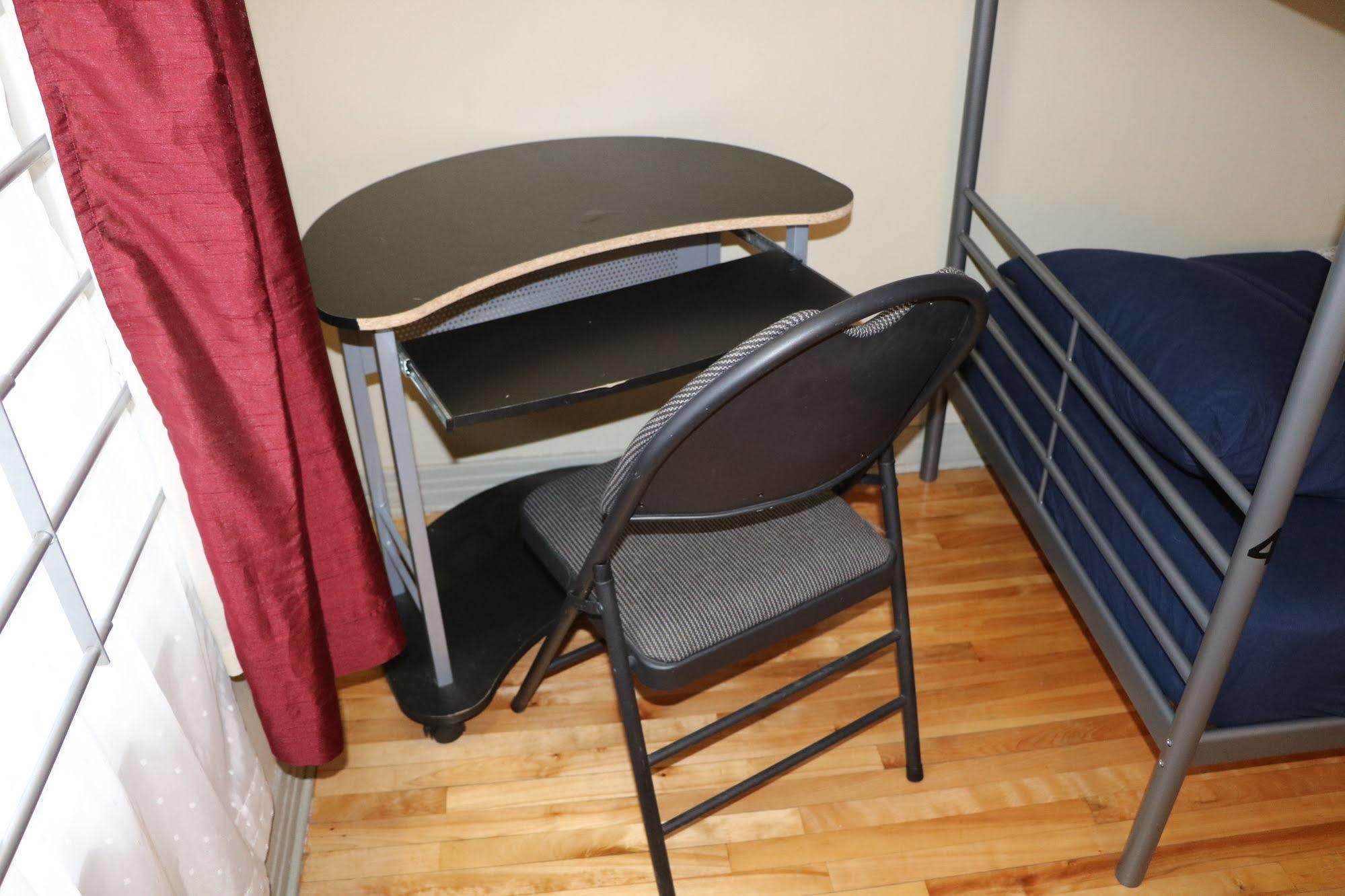Auberge Reboot Hostel Montreal Bagian luar foto